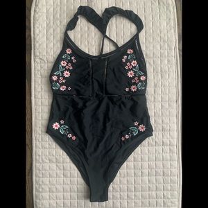 Topshop Women's  6 One Piece Swim Suit  Black